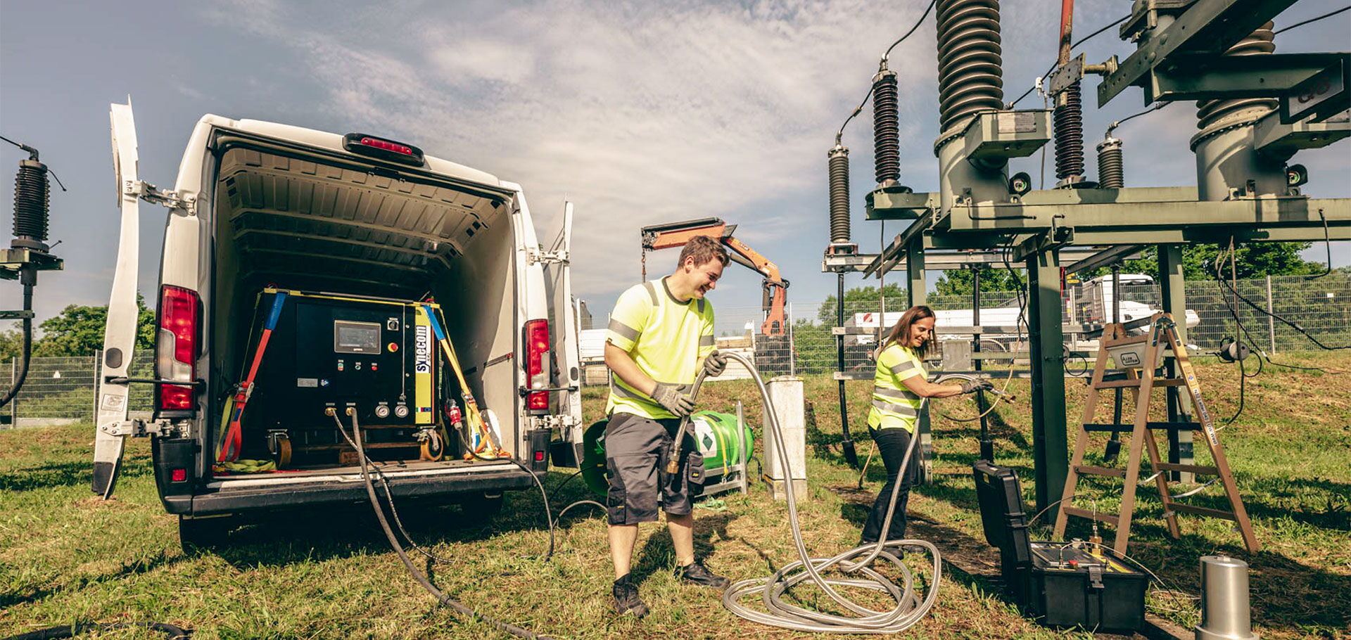 SF6 gas is being evacuated from high voltage components